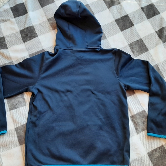 Boys Under Armour SIZE YLG Blue with Green Logo - Picture 2 of 5